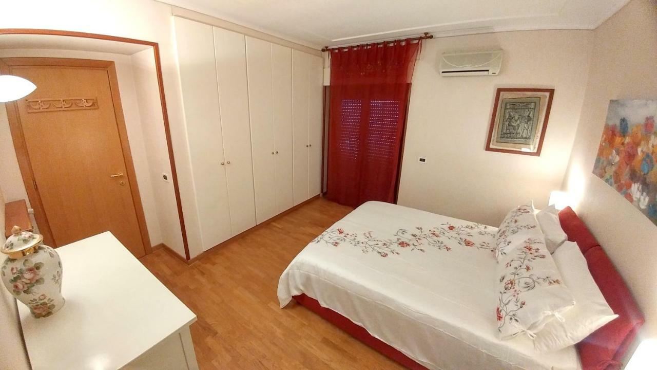 דירות רומא Terrace22 - Delizioso Attico Ben Collegato מראה חיצוני תמונה